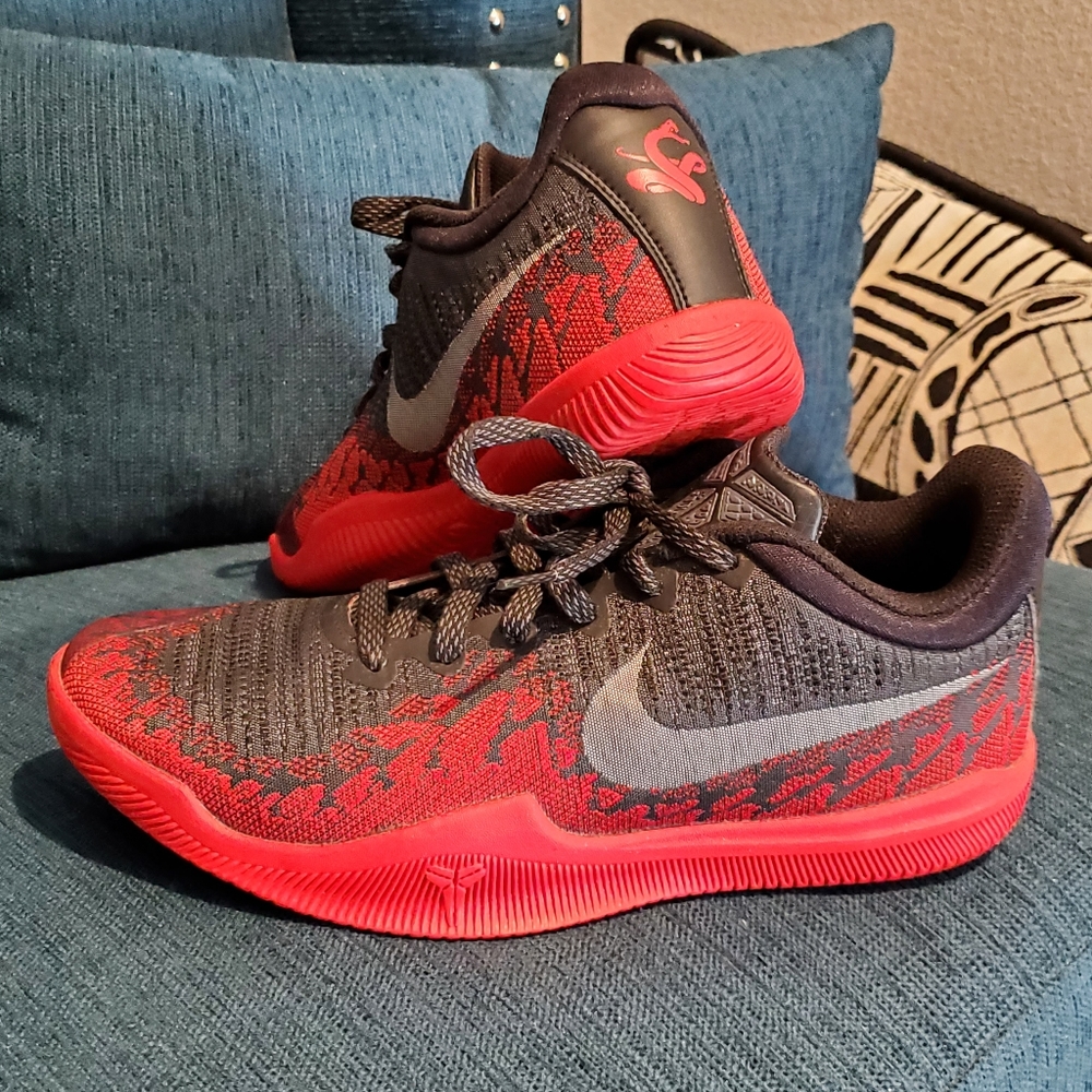 Nike KOBE Mamba Rage Premium Red Black. Sz 8
